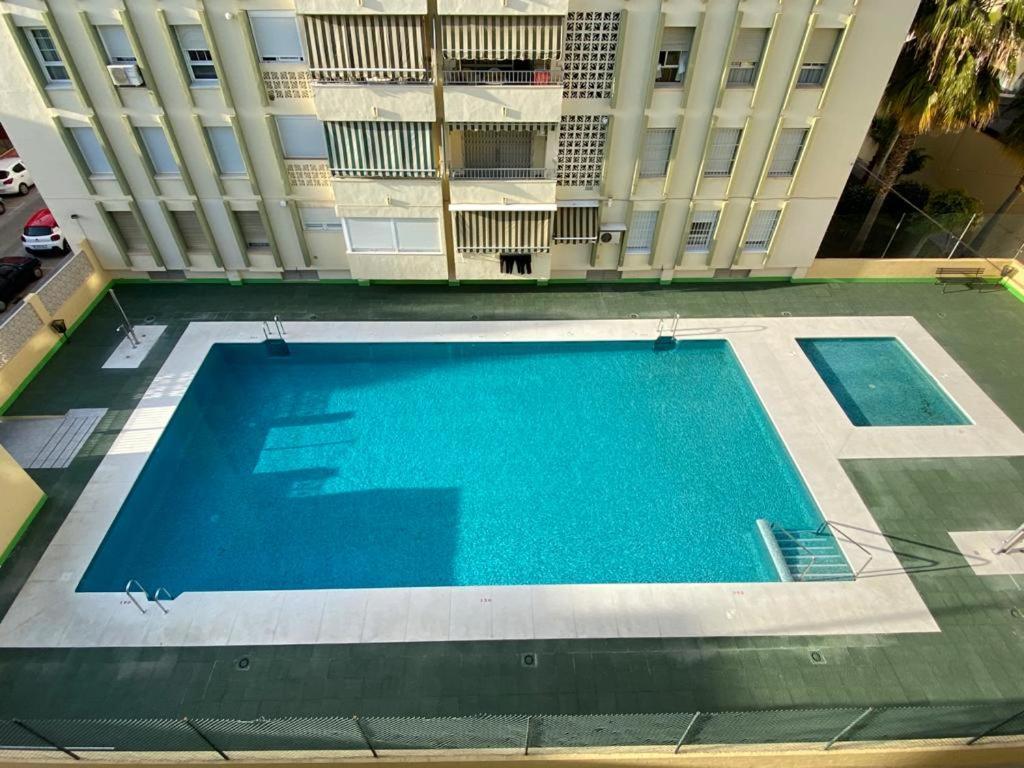 Апартаменти Amplio Piso En Centro De Торре-дель-Мар Екстер'єр фото