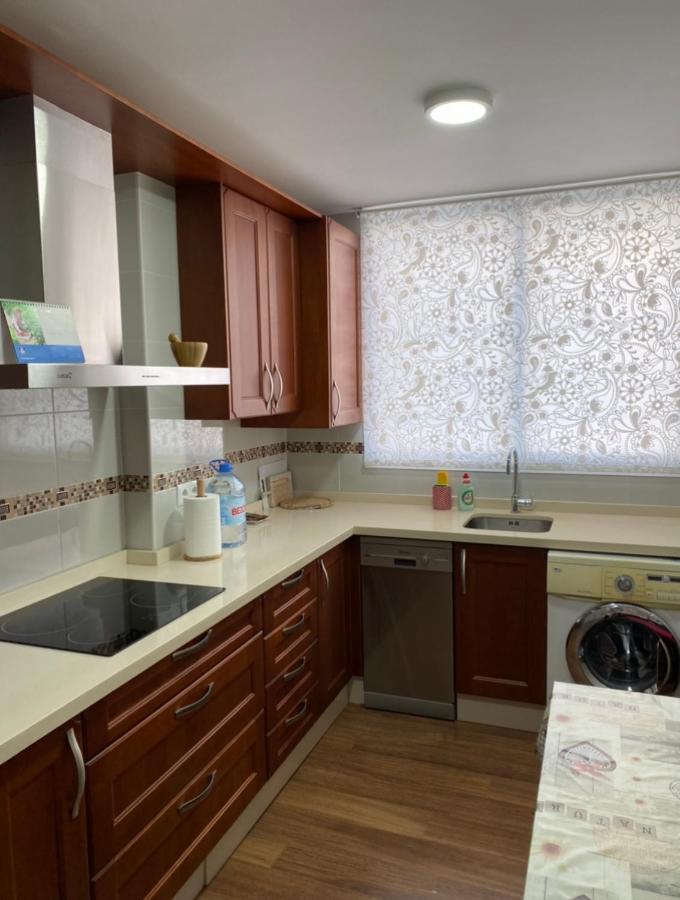 Апартаменти Amplio Piso En Centro De Торре-дель-Мар Екстер'єр фото